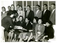 浙江大學史地研究所在臺校友祝賀張師母六十大壽的圖片