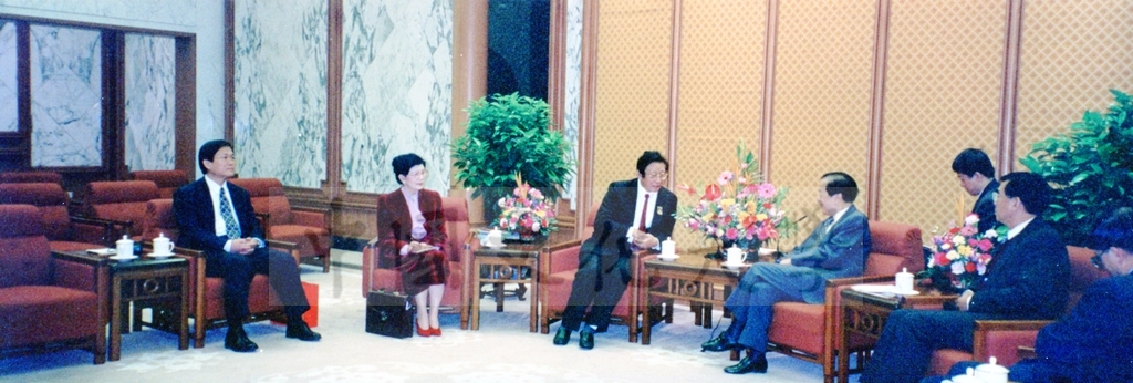 1999年11月30日董事長張鏡湖拜會中共國務院副總理錢其琛先生的圖檔，第8張，共8張