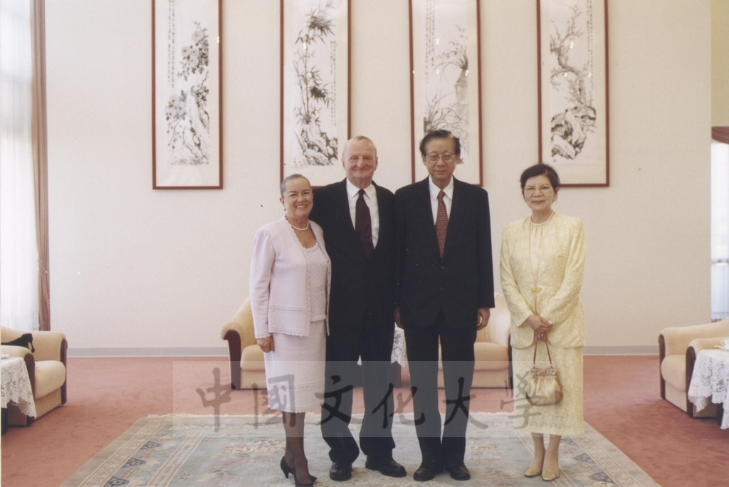 2002年8月13日國際大學運動總會會長Dr. George E. Killian蒞臨本校參觀訪問的圖檔，第3張，共4張