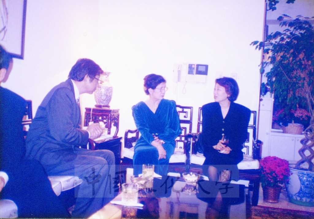 1997年3月21日韓國慶南大學校長朴在圭及夫人金仙香等一行7人蒞校訪問並與本校締結姊妹校的圖檔，第17張，共28張