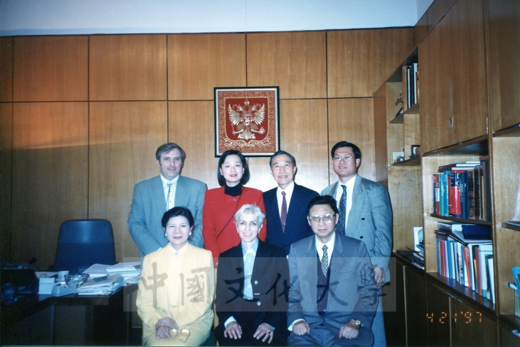 1997年4月20日及21日董事長張鏡湖帶領校長林彩梅、學務長高輝、俄研所所長明驥及國際學術合作組組長孫德宜拜會駐俄羅斯代表處及莫斯科大學的圖檔，第20張，共20張