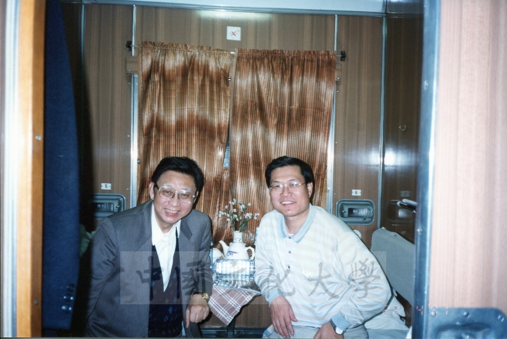 1997年4月22日董事長張鏡湖帶領校長林彩梅、學務長高輝、俄研所所長明驥及國際學術合作組組長孫德宜抵聖彼得堡市參觀的圖檔，第6張，共6張