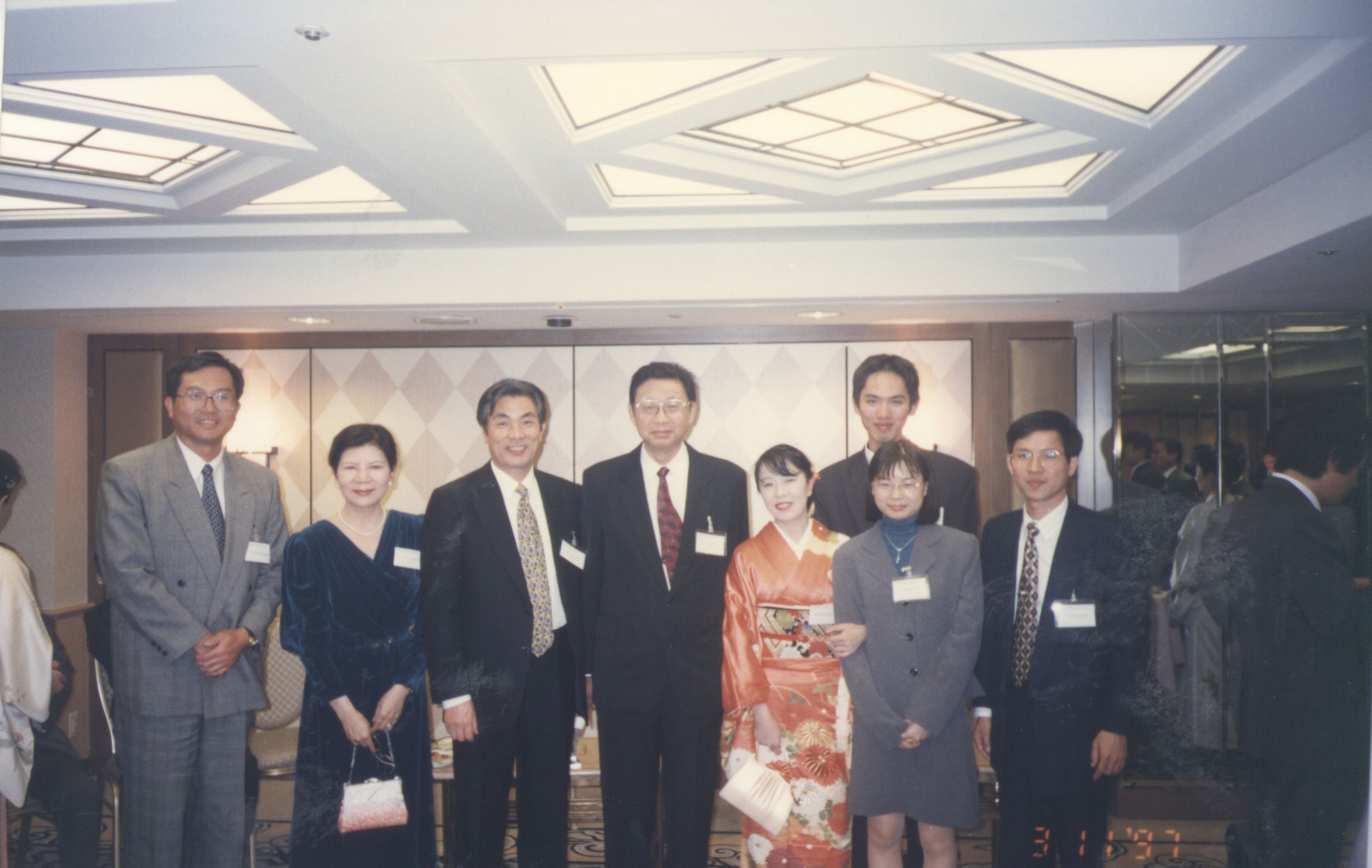 1997年11月3日董事長張鏡湖帶領校長林彩梅、教授宋越倫、總務長唐彥博、日文系主任徐興慶參加國士館大學80週年校慶活動的圖檔，第15張，共17張