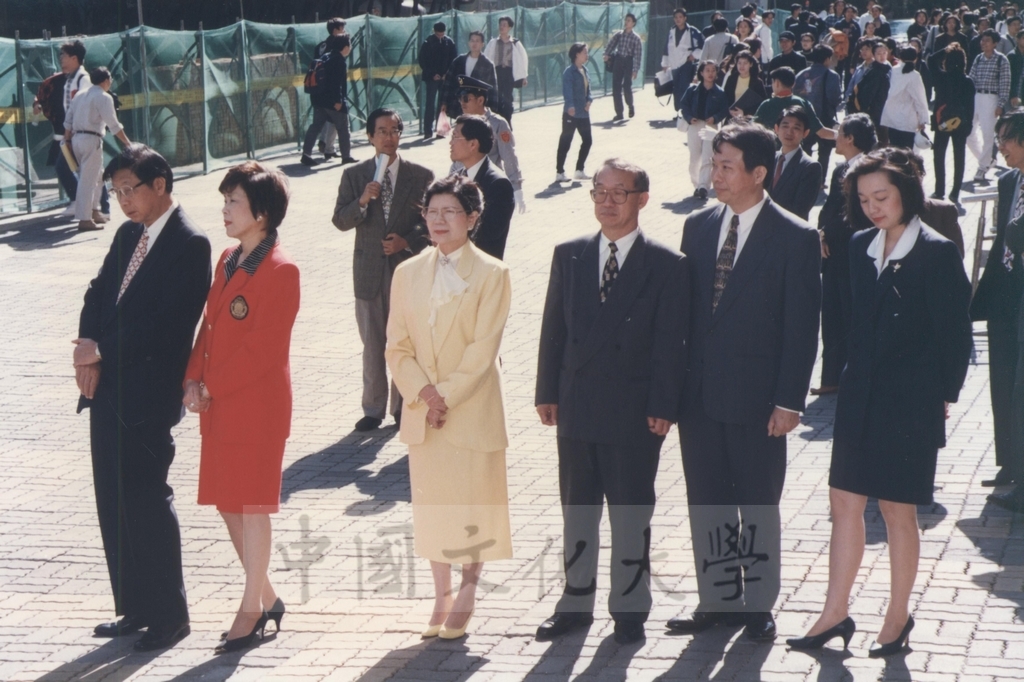 1997年11月10日賴比瑞亞共和國總統泰勒將軍獲頒本校名譽哲學博士學位頒贈典禮的圖檔，第5張，共30張