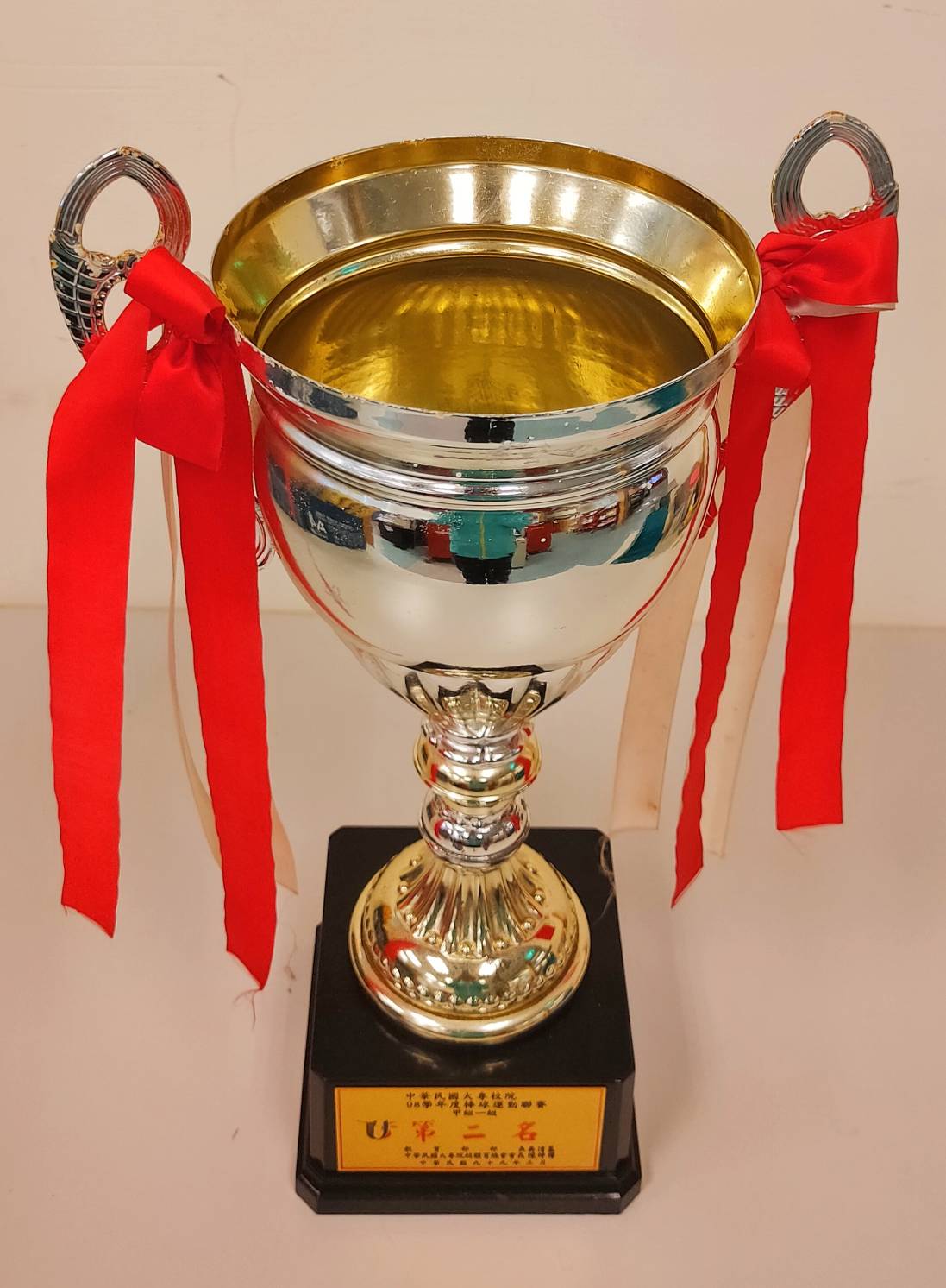 2010年3月18日中國文化大學棒球隊榮獲中華民國大專校院98學年度棒球運動聯賽甲組一級第二名的圖檔，第1張，共1張