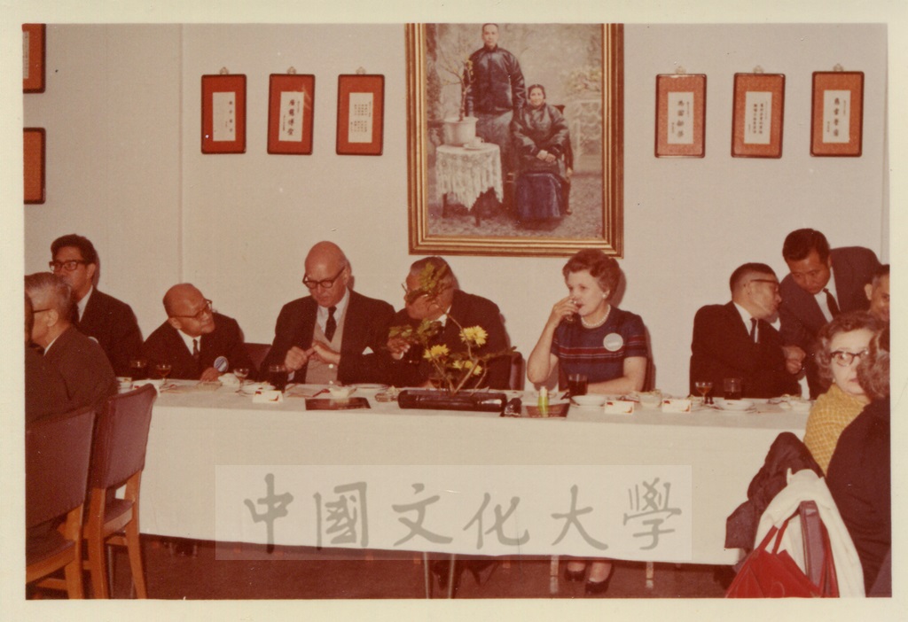 國際瓷器會議代表的圖檔，第1張，共1張