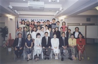 2000年9月9日董事長張鏡湖、董事穆閩珠、校長林彩梅等一行人參加張創辦人其昀先生百齡冥誕紀念大會-中國文化大學美術學系師生書畫聯展的圖片