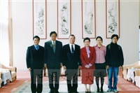 2001年12月27日警政署署長王進旺率署內主管蒞臨本校參訪並拜會董事長張鏡湖的圖片
