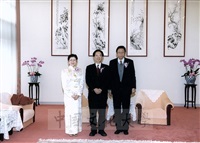 2000年3月1日輔仁大學校長李寧遠蒞臨本校參加建校38週年校慶慶祝大會的圖片