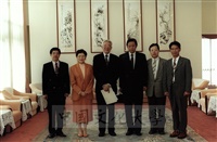 2000年4月13日美國Gemini電腦公司創辦人陶天放教授蒞臨本校參訪並受邀專題演講的圖片