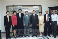 1999年9月1日國父紀念館館長張瑞濱、副館長曾一士、台灣創價學會理事長林釗蒞臨本校參訪並拜會董事長張鏡湖、校長林彩梅的圖片