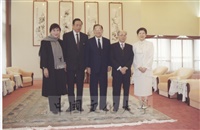 2000年11月9日前行政院長李煥、前故宮院長秦孝儀蒞校參加張創辦人其昀博士百年誕辰追思活動的圖片