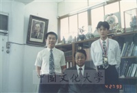 1993年4月27日董事長張鏡湖接見籃球教練及選手的圖片