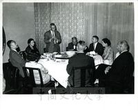 國防研究院美籍首席顧問湯姆生上校奉調回國，張其昀主任設宴歡送的圖片