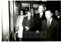 創辦人張其昀陪同孫科院長參觀的圖片