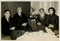 張其昀主任歡迎張大千先生留影的圖片