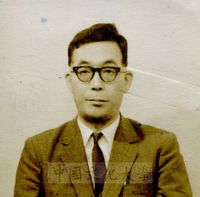 安藤俊雄證件照的圖片