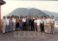 革命實踐研究院學員到文化大學參觀的圖片