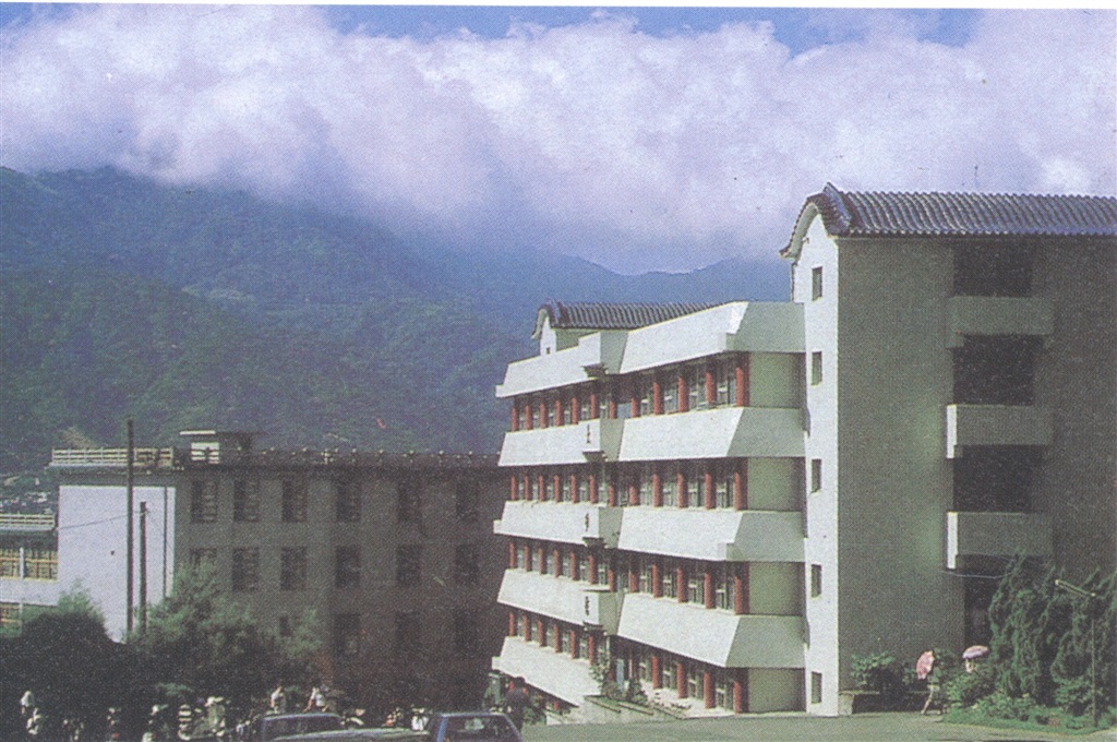 WDESC_0001.jpg